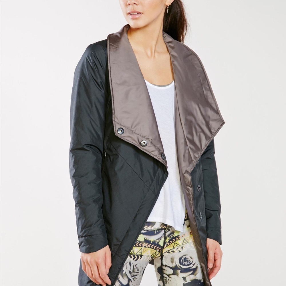 New Nau Synfill asymmetrical jacket in XXS